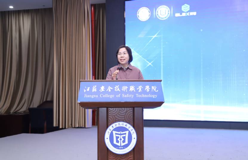 说明:https://www.jscst.edu.cn/_upload/article/images/09/c7/ff86f7ef42cb9270b5f1327d72a9/2647b38d-356f-42ae-af85-960dd89a7f7a.jpg